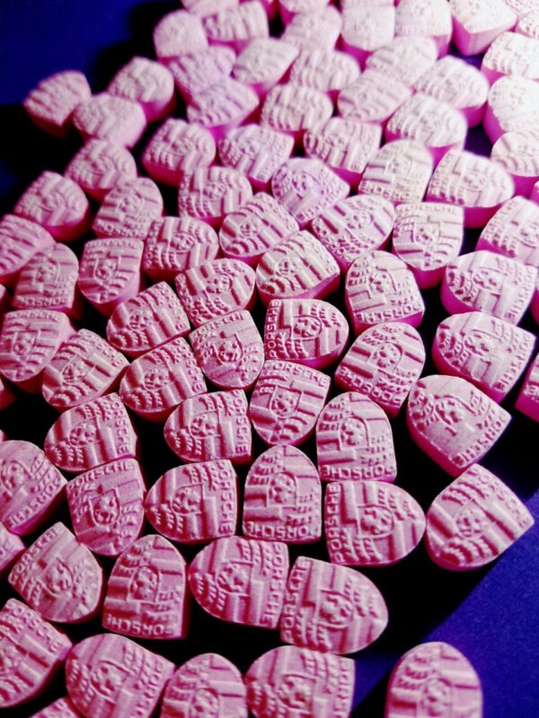 Pink Porsche with 250mg mdma - Image 2